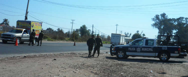 Ejército y policía municipal vigilancia Texmelucan por fin de año