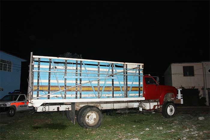 Detienen pipa cargada con combustible robado en San Salvador El Verde