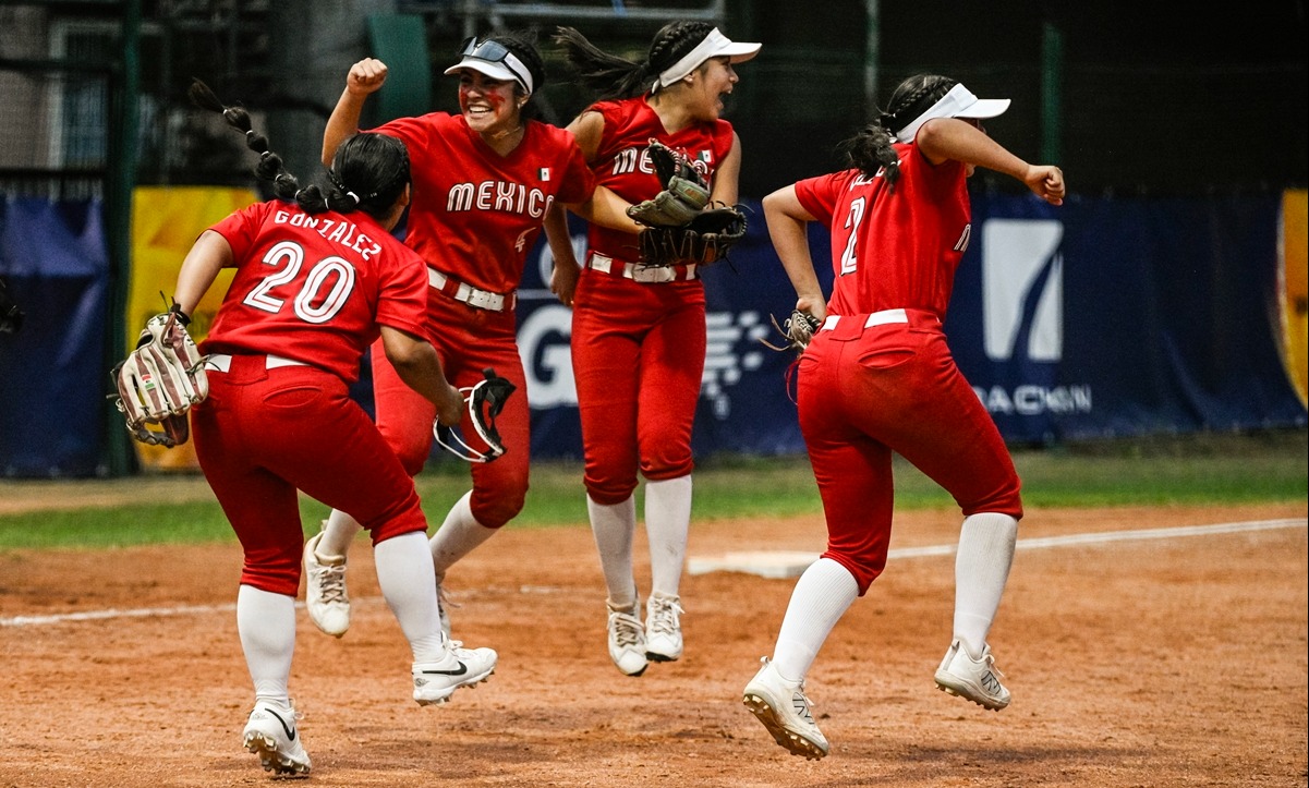México avanza a Súper Ronda en Copa del Mundo de Softbol U15