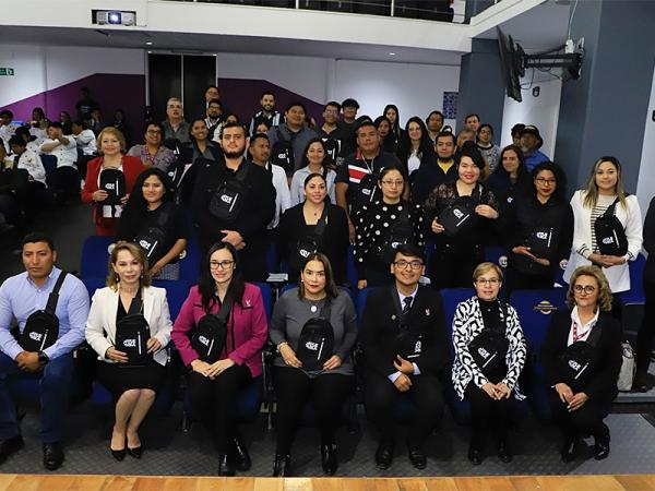 Reconoce gobierno de Puebla labor de guías y elementos de la Policía Turística