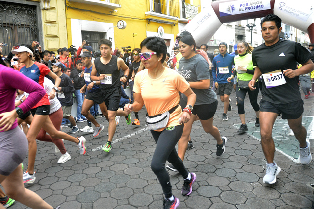 Participa la Rectora Lilia Cedillo en la carrera Por amor al prójimo