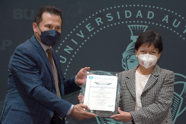 BUAP recibe Certificado por cumplimiento a la Norma Mexicana En igualdad laboral