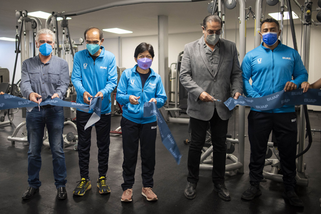 Inaugura rectora un gimnasio para equipos representativos en Ciudad Universitaria