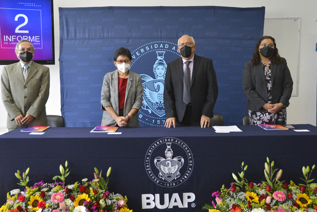 Rectora de la BUAP asistió informe del director de la Prepa Bolívar de Atlixco