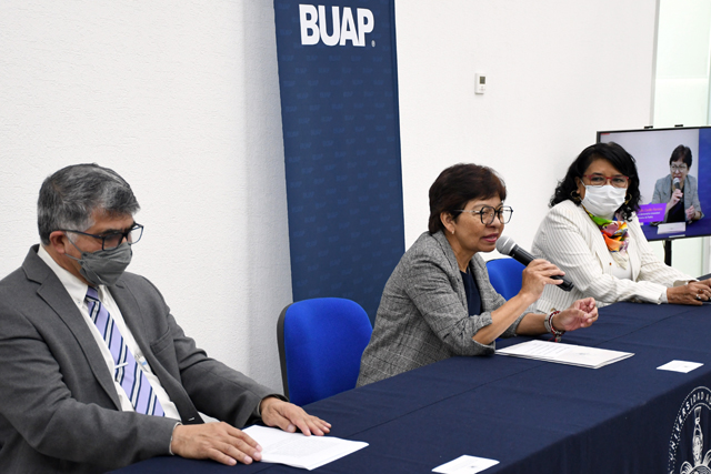 Lilia Cedillo inaugura el Segundo Coloquio Científicas BUAP