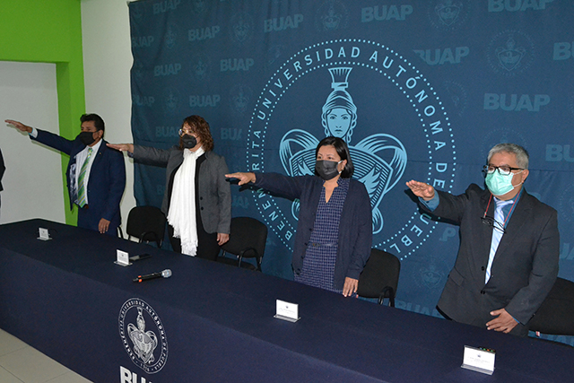 Rinden protesta ante Esparza directores de cuatro unidades académicas
