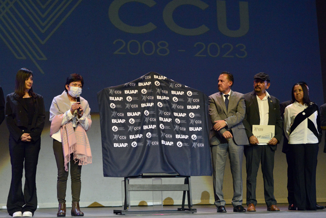 CCU-BUAP celebra su XV aniversario con fiesta de color, luces, música y arte