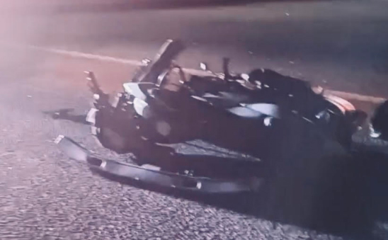 Motociclista ebrio destroza su unidad al chocar con camioneta en la federal Atlixco- Izúcar