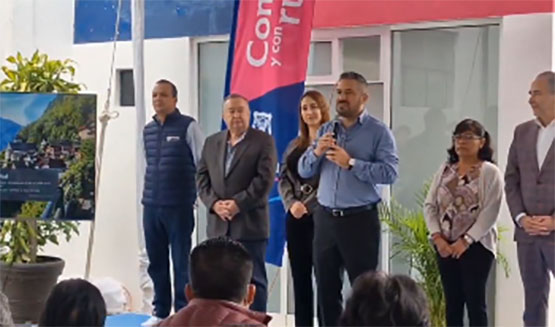 Ayuntamiento de Puebla concluye programa Contigo Veremos Más