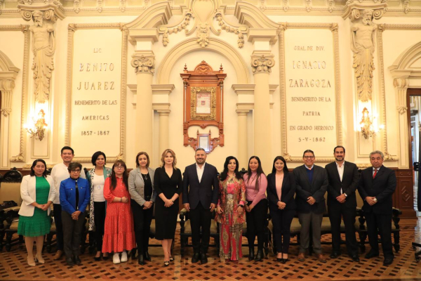 Presentan la plataforma digital del Archivo Municipal de Puebla