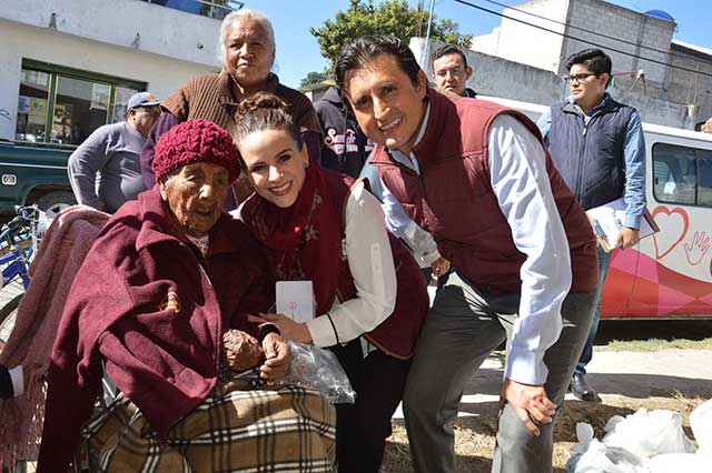 Abrígate Bien beneficia a abuelitos de San Pedro Cholula