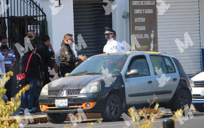 Muere abuelita al interior de su auto en la colonia Reforma Sur