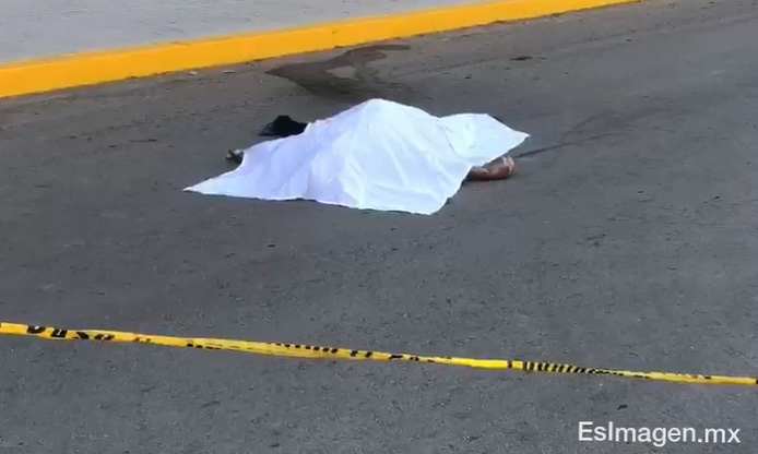 VIDEO Ruta 61A embiste y mata a abuelito frente a la prepa Calderón en Puebla