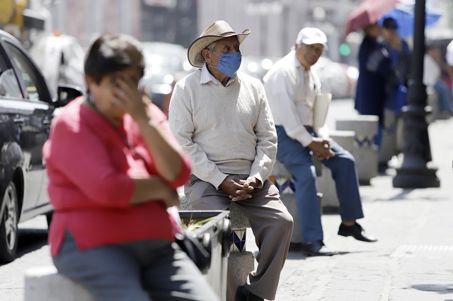 Aumentaron 25% los casos de depresión en abuelitos por pandemia en Puebla