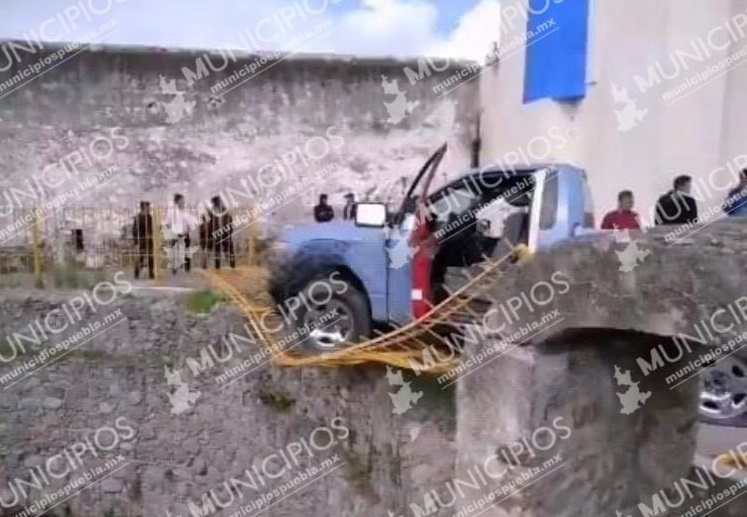 En huida destruyeron patrimonio histórico de Acajete