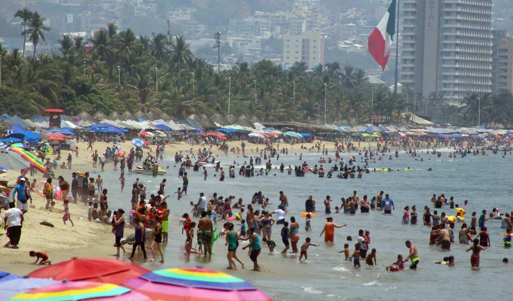 Hoteles de Acapulco reportan reservaciones casi totales