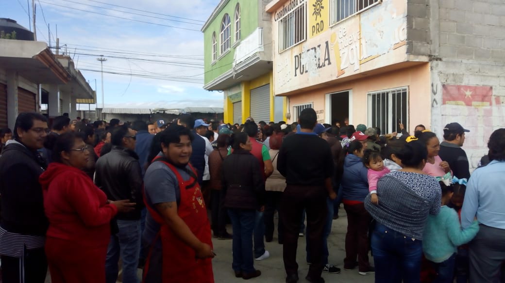Denuncian acarreo en Texmelucan a favor de Morena