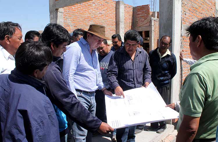 Ofrece David Huerta total apoyo a artesanos de Tepeaca