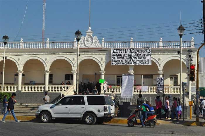 Roban dirección de Obras Públicas en Acatlán de Osorio