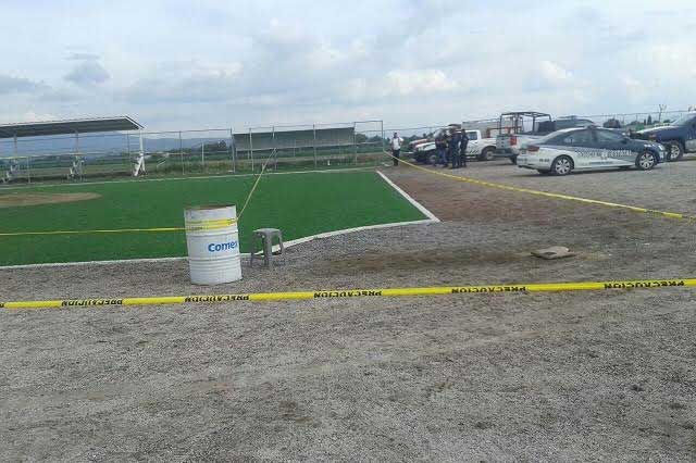 Identifican a los dos asesinados en balacera en campo de béisbol de Acatzingo