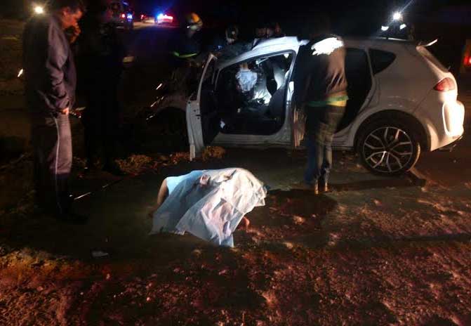 Saldo de 2 muertos y 3 heridos en accidente en la Tehuacán-Teotitlán