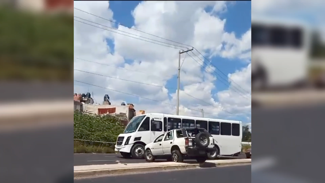 VIDEO Vuelca en camioneta y muere en Bulevar Cadete Vicente Suárez