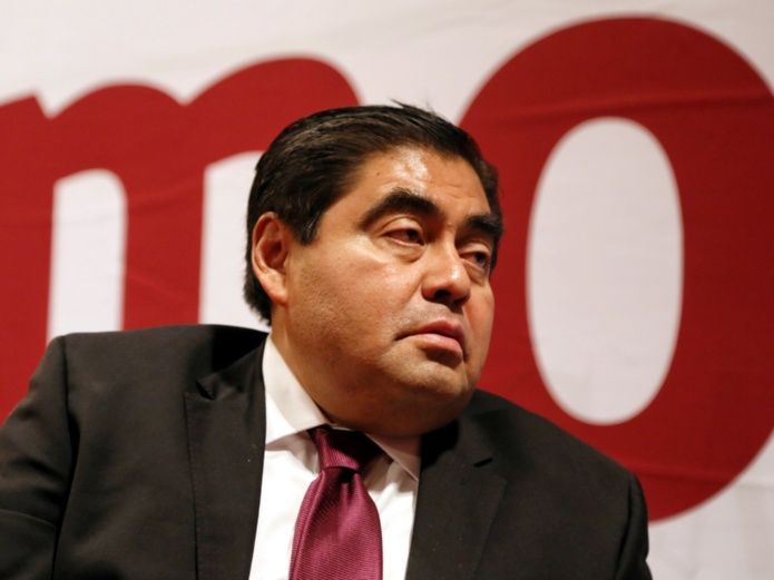 Pide Barbosa renuncia de autoridades electorales