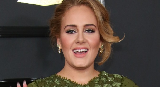 Adele levanta la voz contra el asesinato de George Floyd