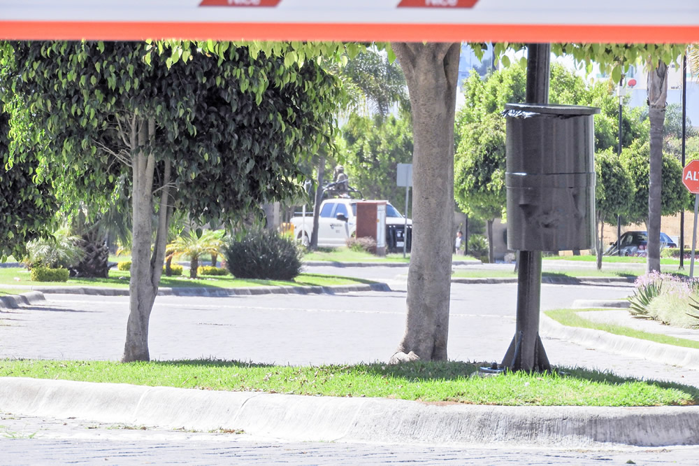 Atrapan a capo huachicolero en residencia de Lomas de Angelópolis