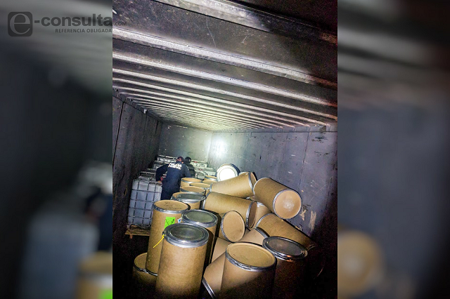 Detectan camión con 9 mil litros de químicos robados, en la Puebla-Orizaba