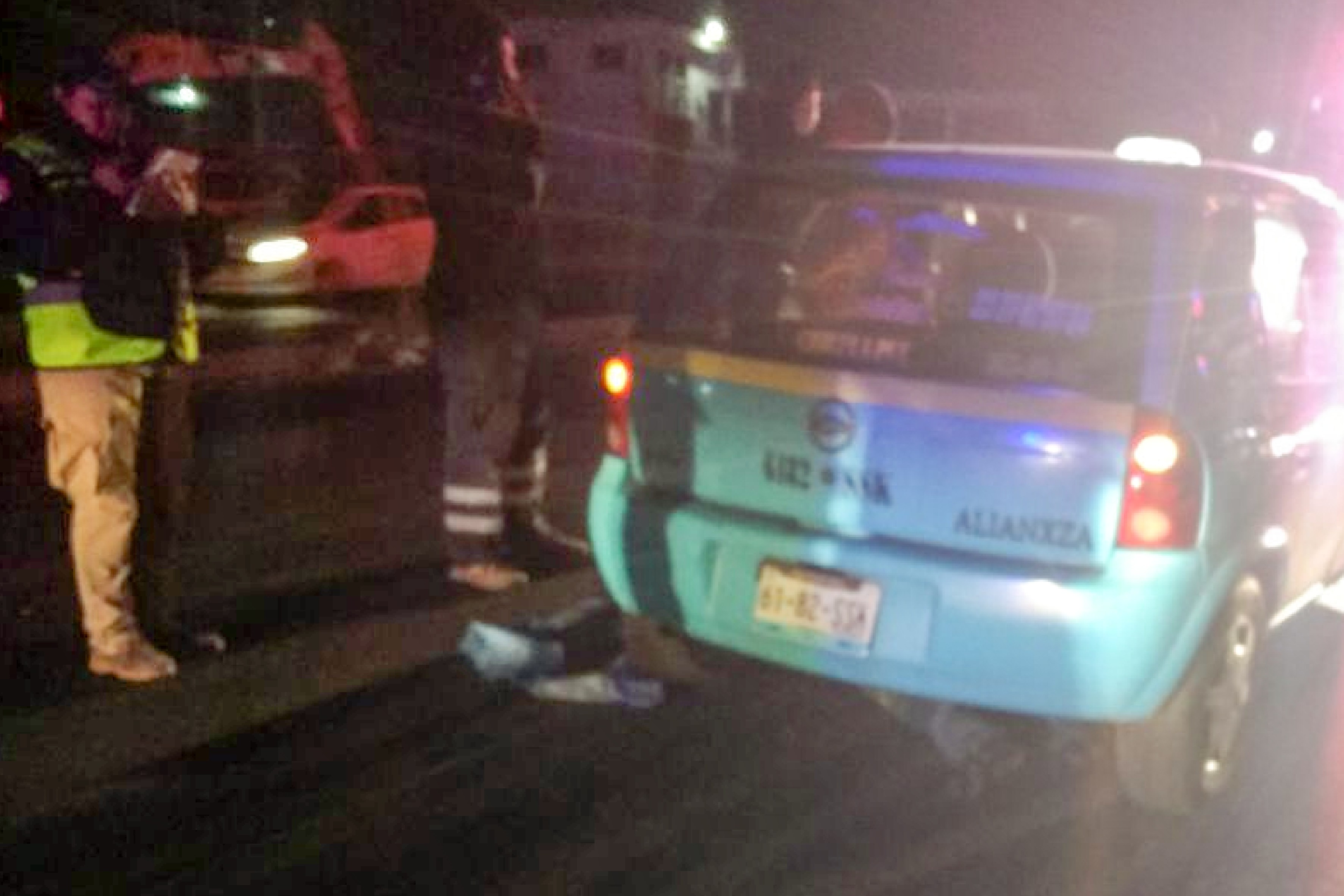Muere atropellado por un taxi en la federal a Huejotzingo