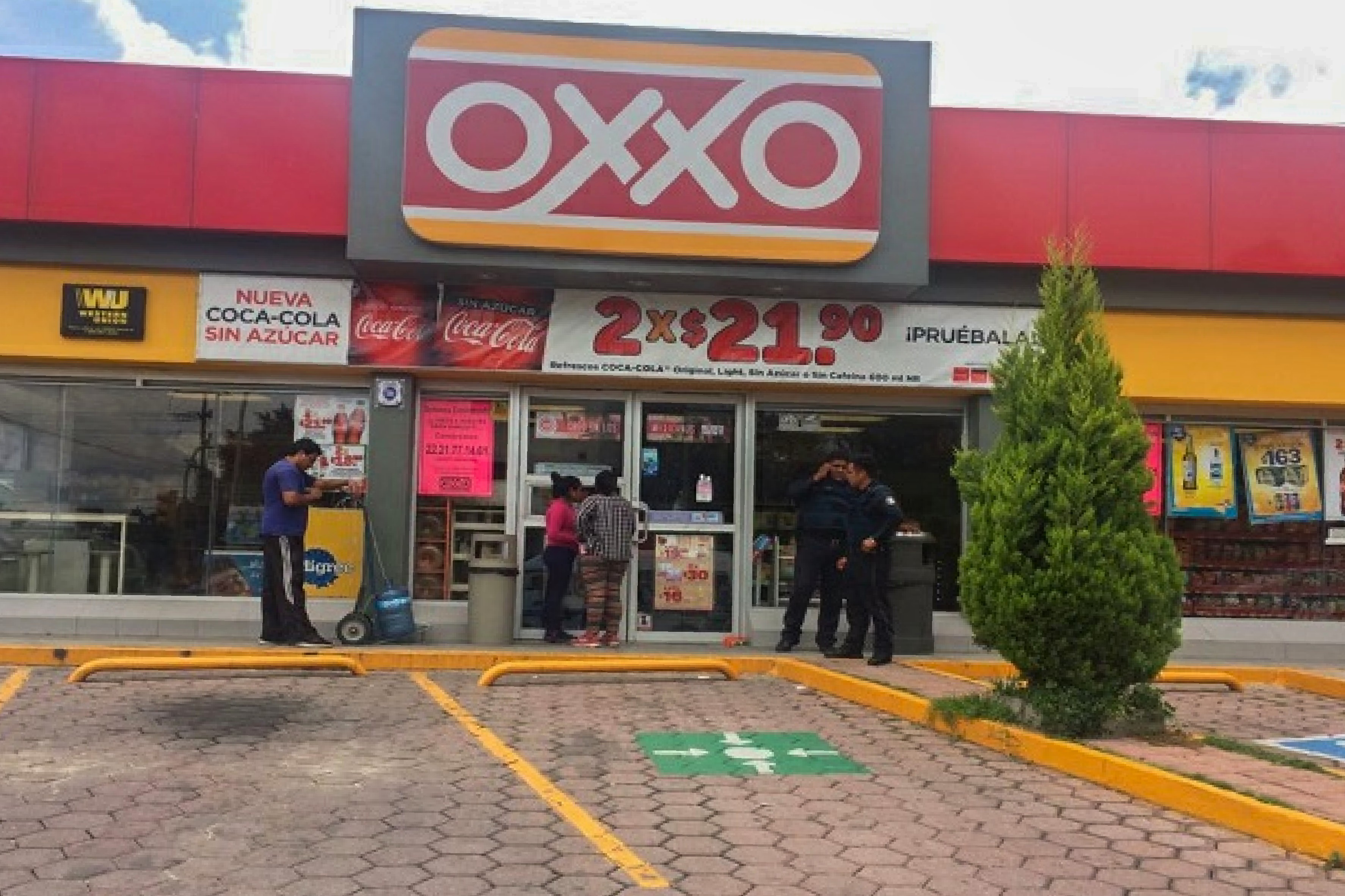 Suspende Oxxo servicio de depósitos de manera temporal