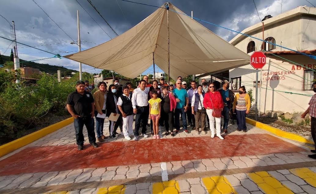Gobierno de Atlixco inaugura adoquinamiento en Metepec