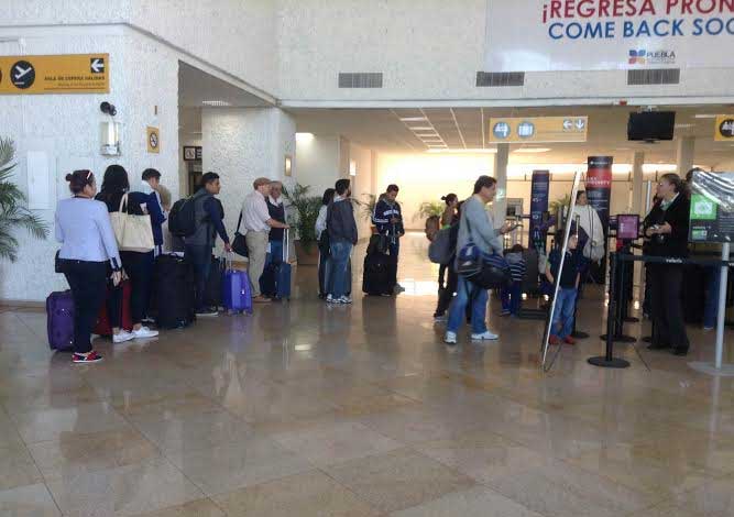 Viva Aerobus cancela vuelos en Puebla por clima