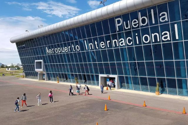 Con reunión en AIFA, Puebla buscará ampliar operación del aeropuerto Hermanos Serdán