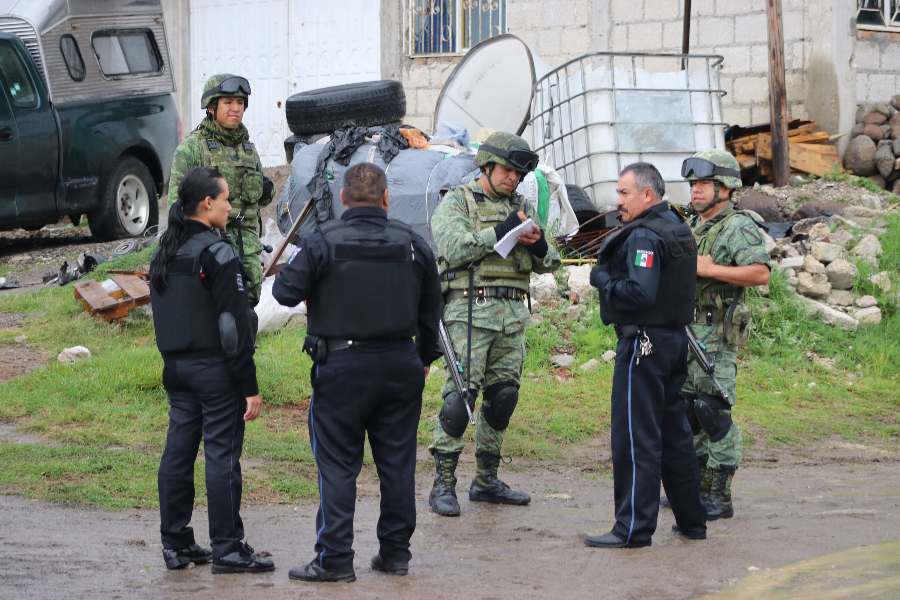 Detienen a mandos de Amozoc tras la ejecución de seis policías