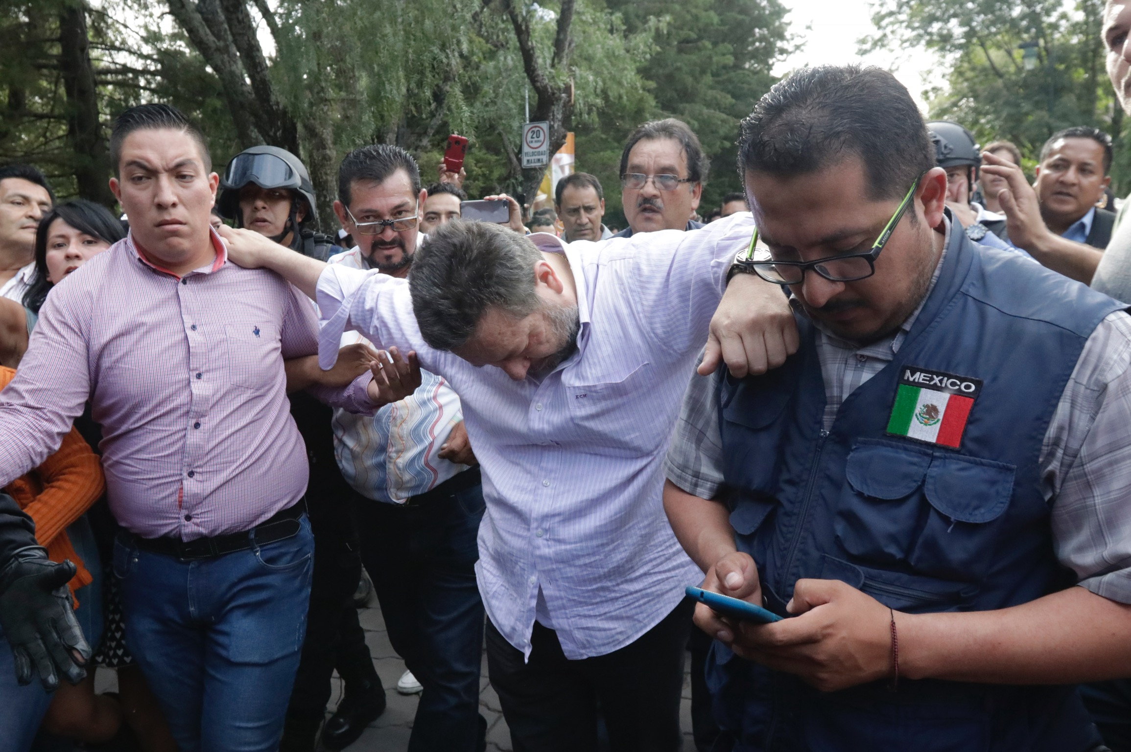 Arriba Eukid Castañón a supuesto bunker del PAN en Puebla