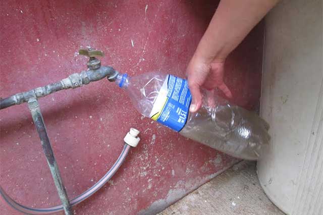 Alerta en municipio de Carranza venta de agua contaminada