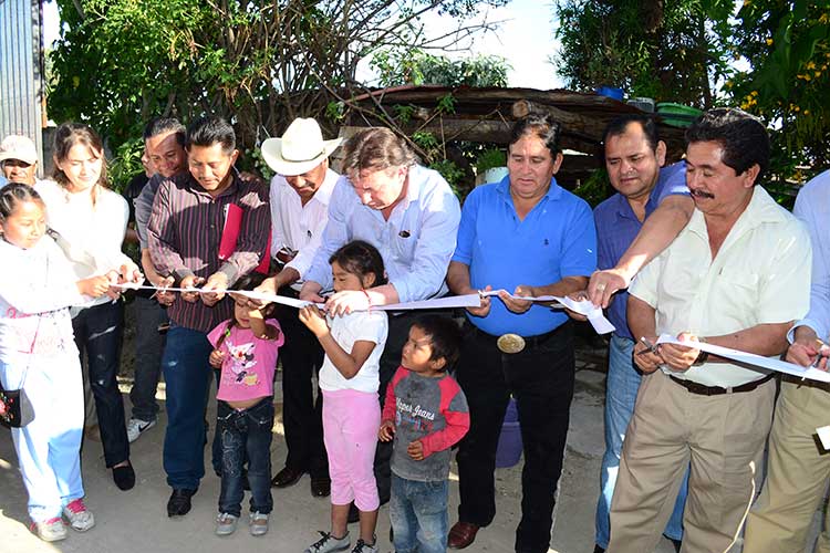 Más hogares de Tepeaca ya cuentan con servicio de agua potable