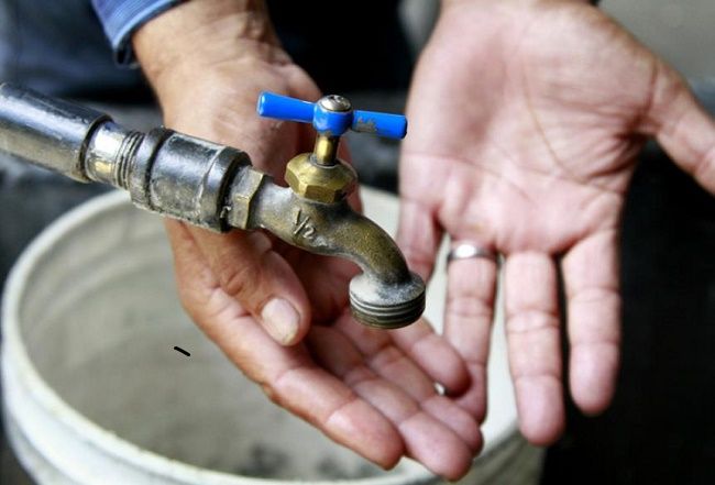 Tres Cruces en Acatlán lleva un año sin agua