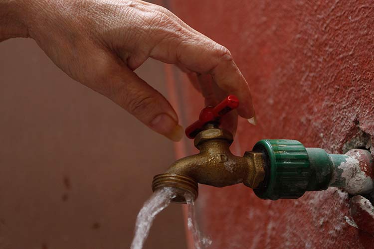 Dejan sin agua a fraccionamientos de Cuautlancingo