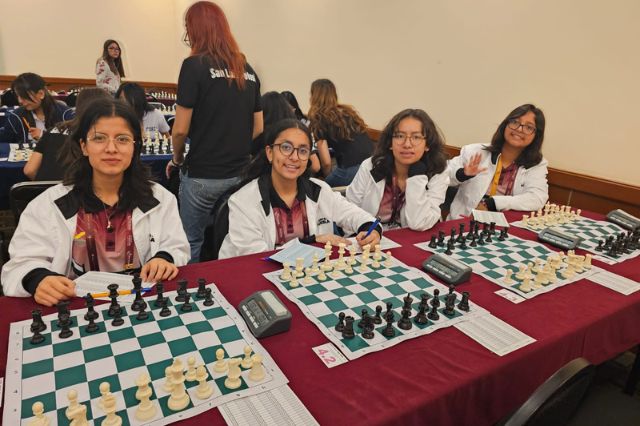 Puebla arranca con triunfo en ajedrez femenil en Juegos Nacionales Escolares