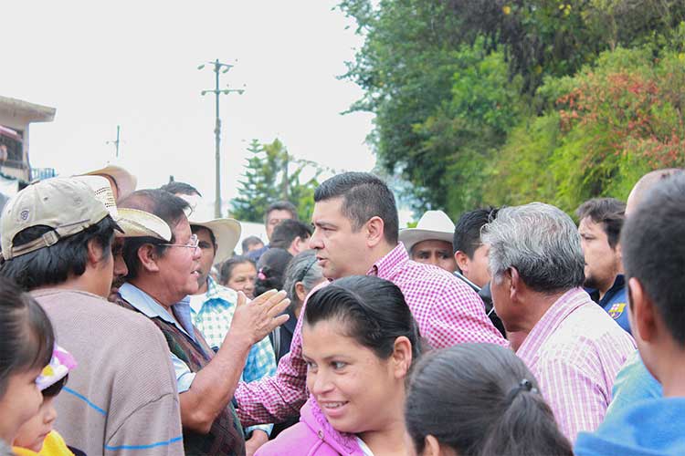 Se defiende edil de Huauchinango ante acusaciones de perredista