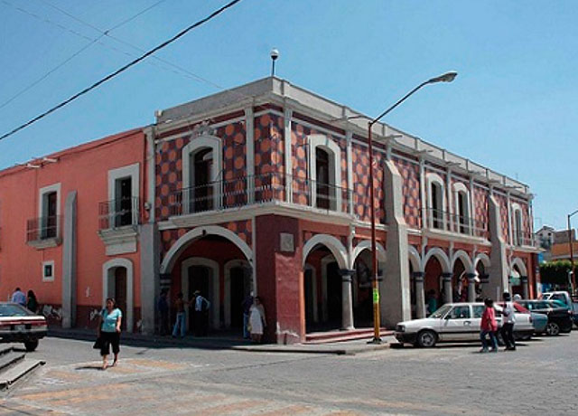 Ayuntamiento de Izúcar deja sin gasolina a patrullas