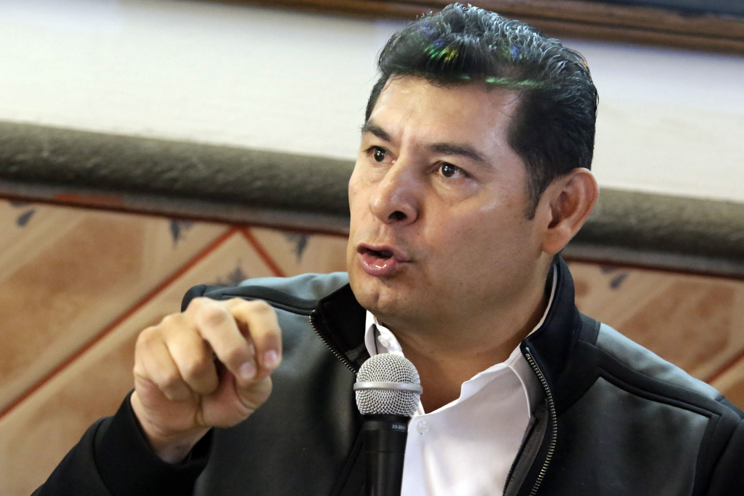 Alejandro Armenta niega reducción de 5 mil mdp para Puebla