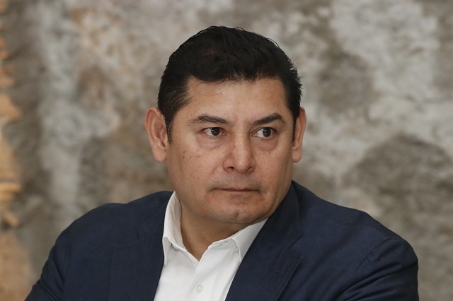 Por traición a Morena y Barbosa, piden expulsión de Armenta
