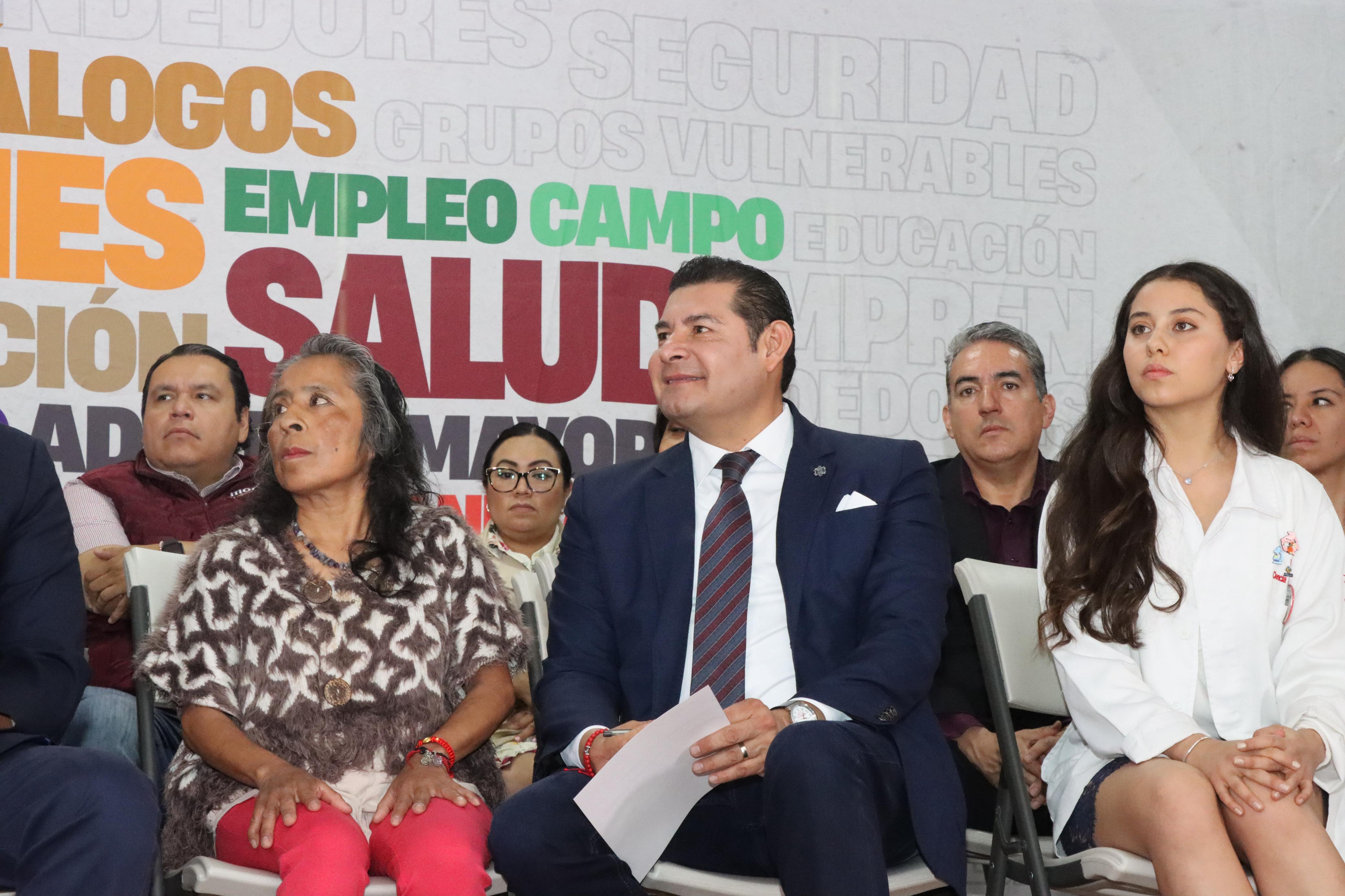 Armenta reconoce iniciativas que promueven la salud comunitaria