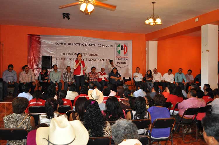 Llama Allende a la unidad del PRI para el 2015