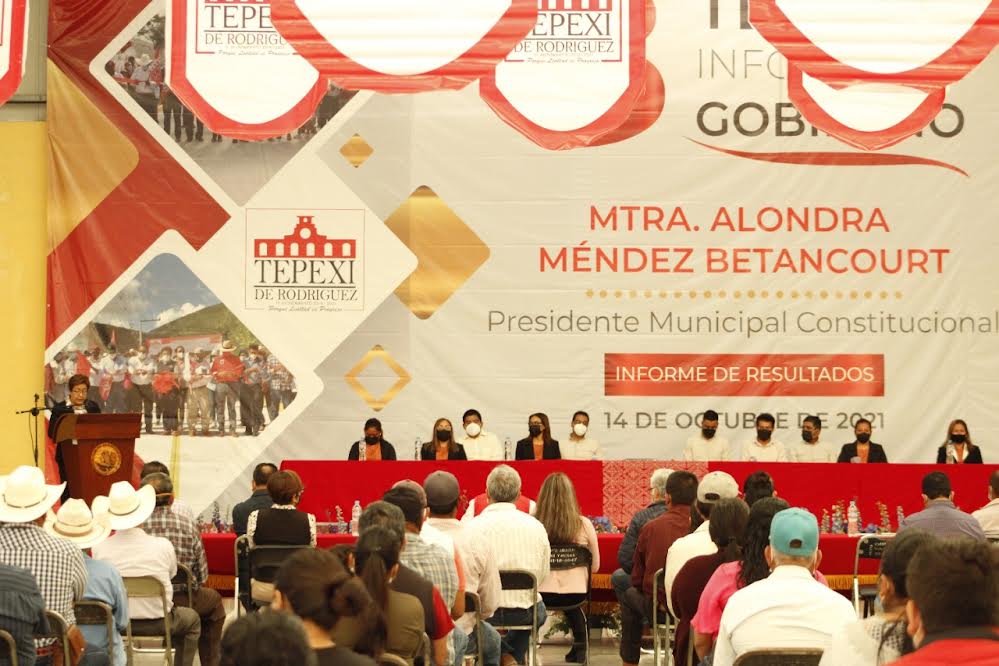 Rinde Alondra Méndez Tercer Informe de resultados en Tepexi