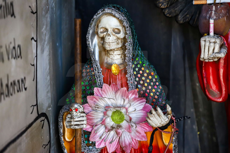 Tras cateos encuentran drogas, armas y altares de la Santa Muerte en Ceresos de Hidalgo